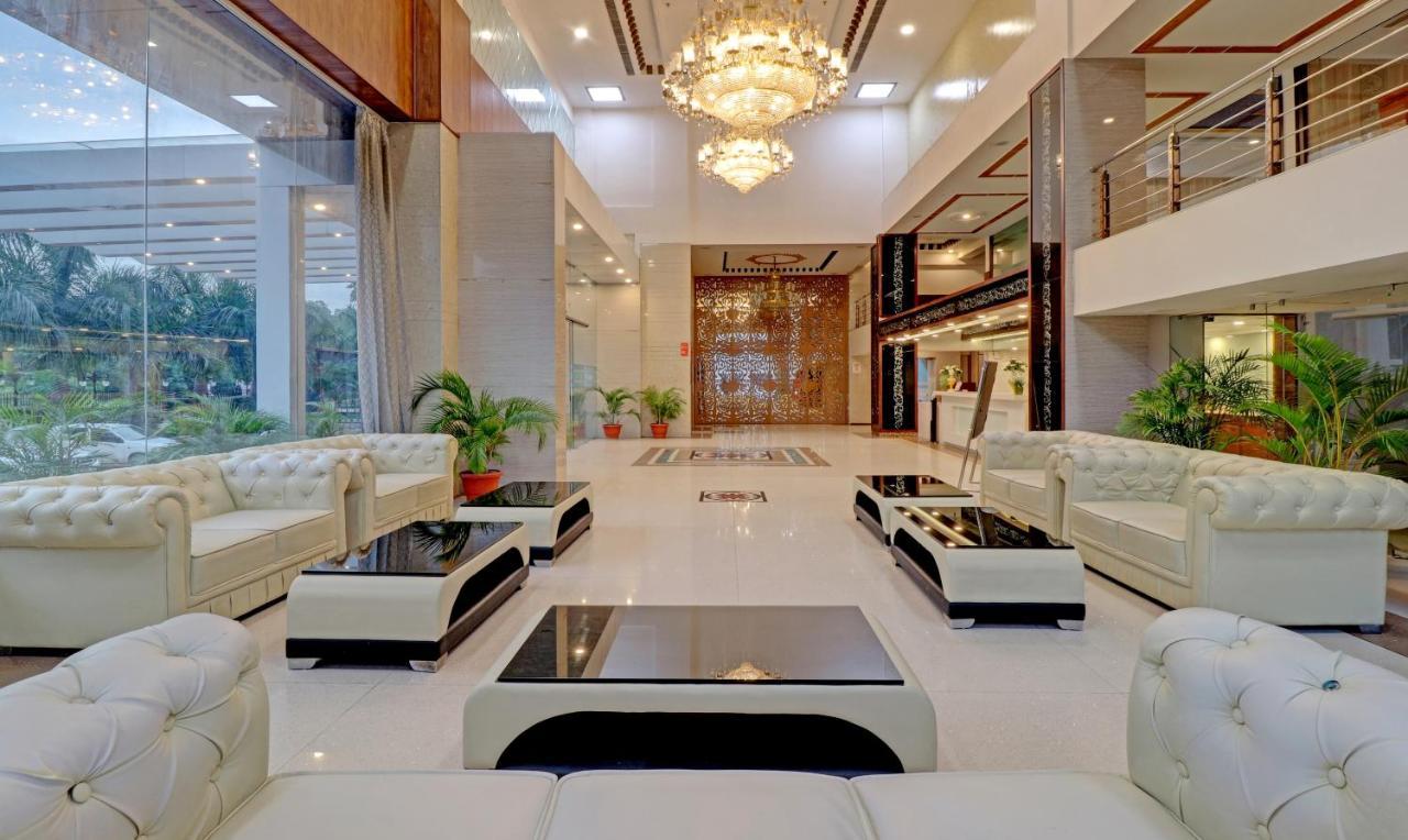 Treebo Premium Pearl Avenue, Ring Road Otel Dehradun Dış mekan fotoğraf