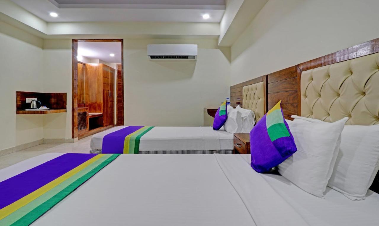 Treebo Premium Pearl Avenue, Ring Road Otel Dehradun Dış mekan fotoğraf