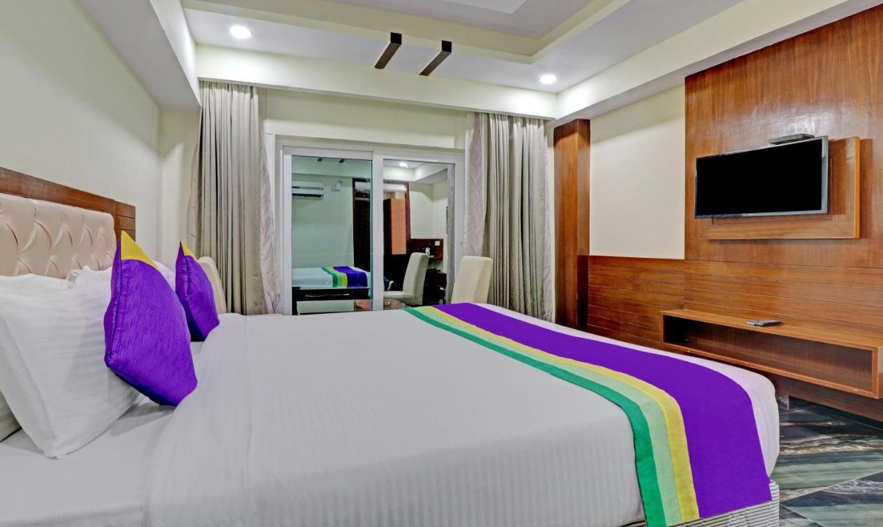Treebo Premium Pearl Avenue, Ring Road Otel Dehradun Dış mekan fotoğraf