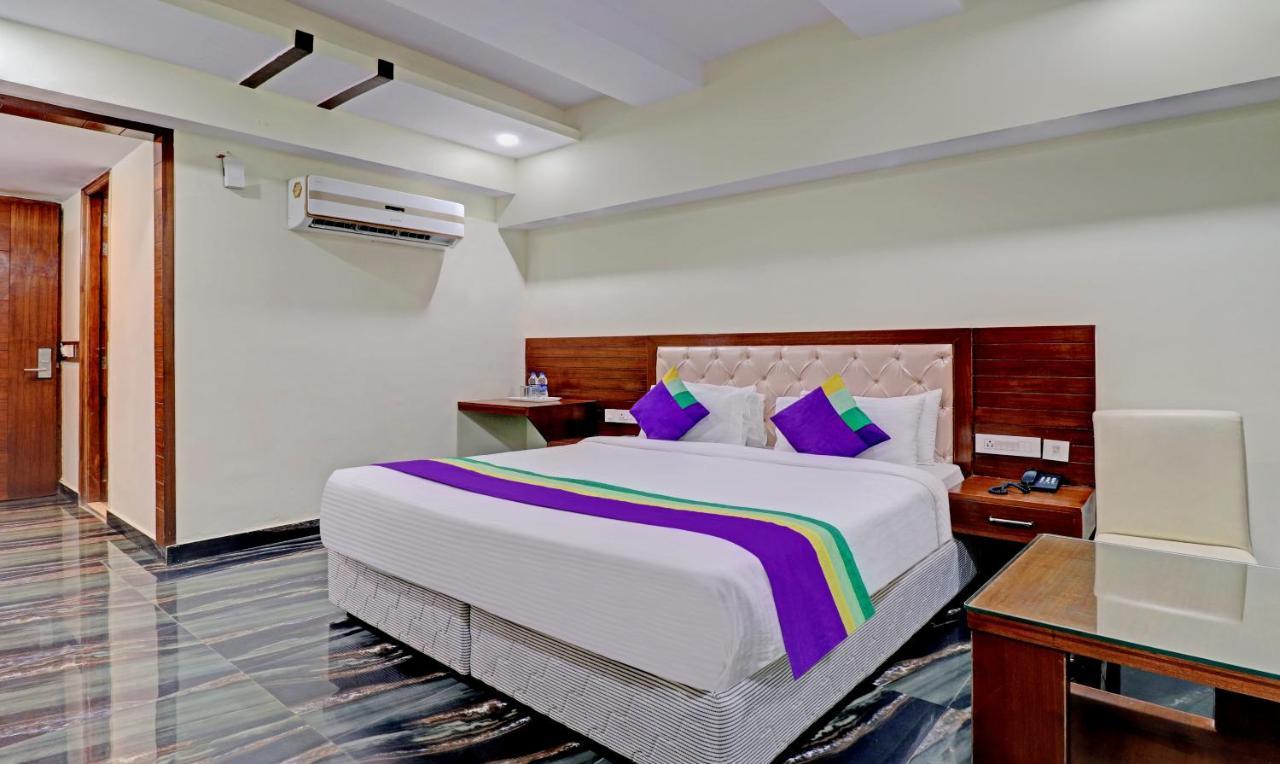 Treebo Premium Pearl Avenue, Ring Road Otel Dehradun Dış mekan fotoğraf
